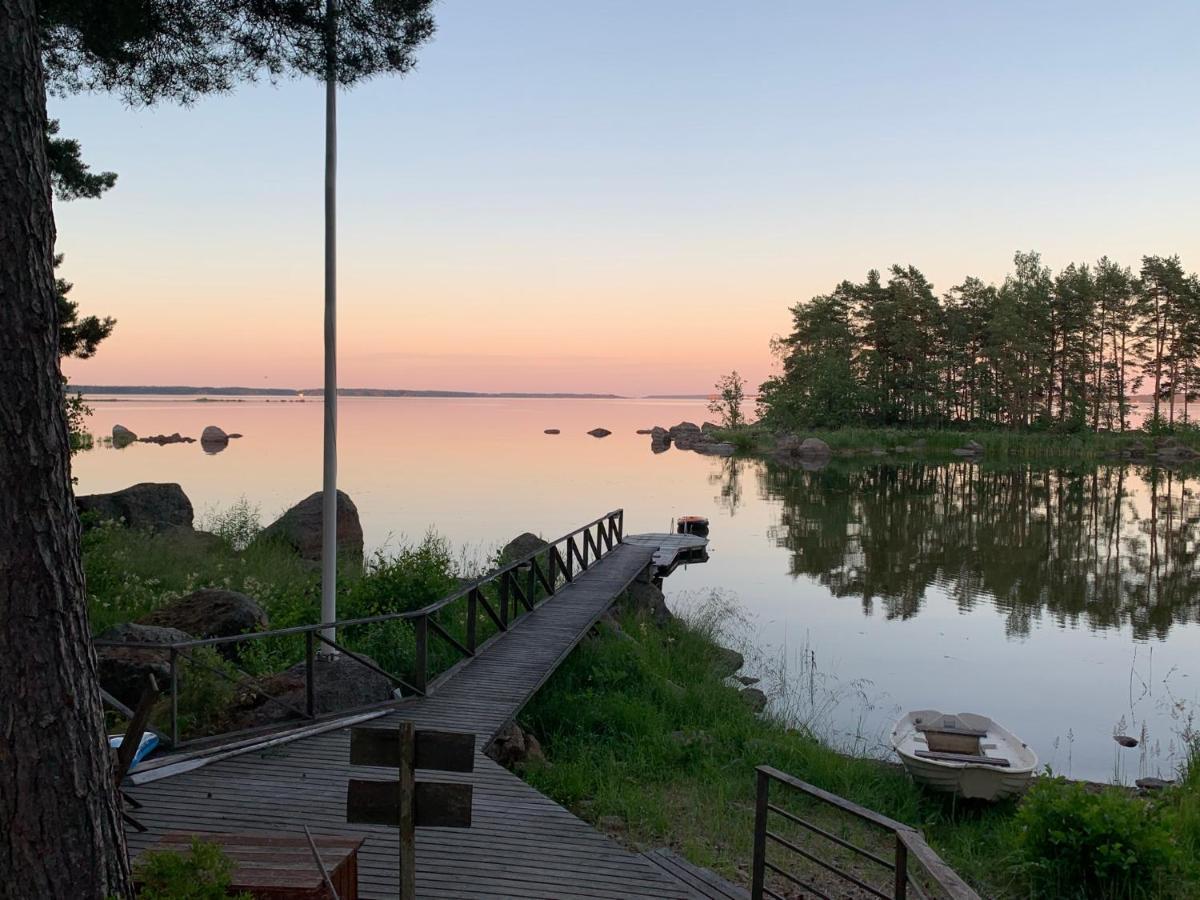 Villa Vaenvik Pyhtaeae Siltakylä Exterior foto